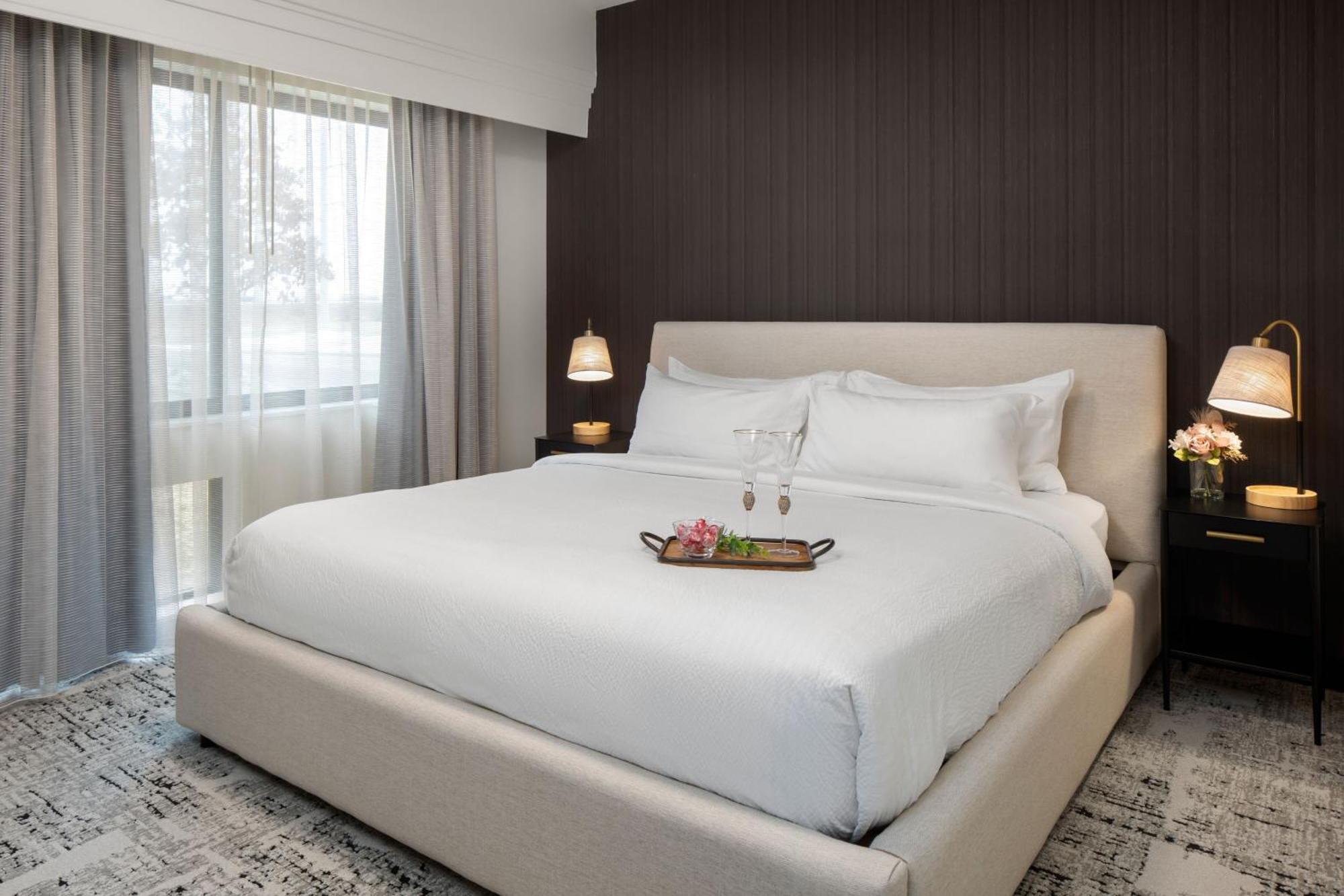 Courtyard Mankato Hotel & Event Center Bagian luar foto